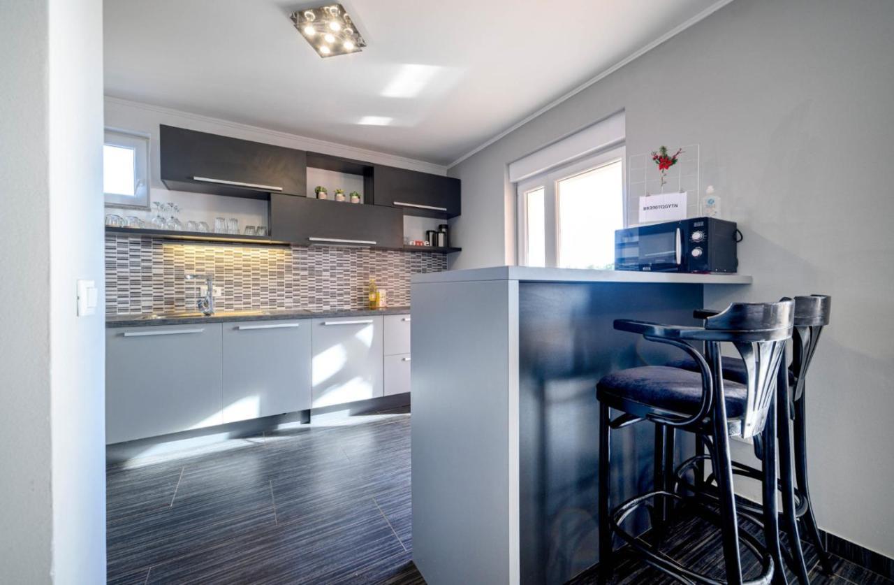 Apartments Oto Zaboric Dış mekan fotoğraf