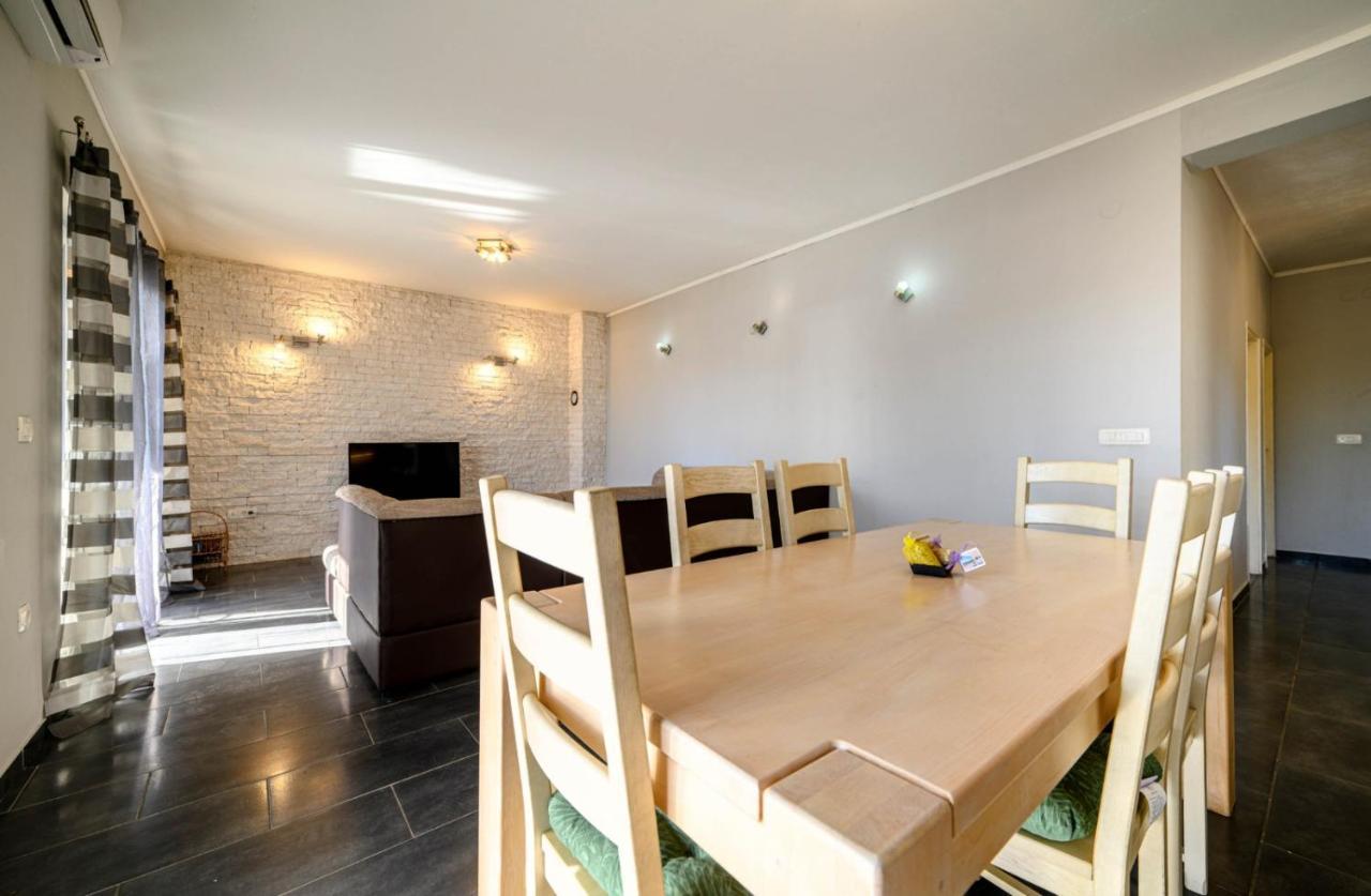 Apartments Oto Zaboric Dış mekan fotoğraf